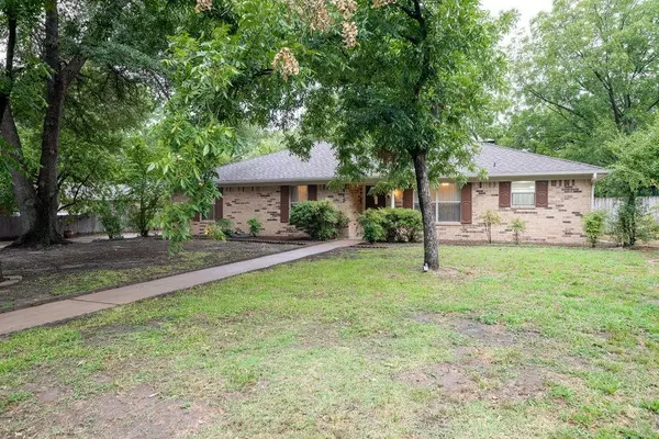 712 Stanford Street, Corsicana, TX 75110