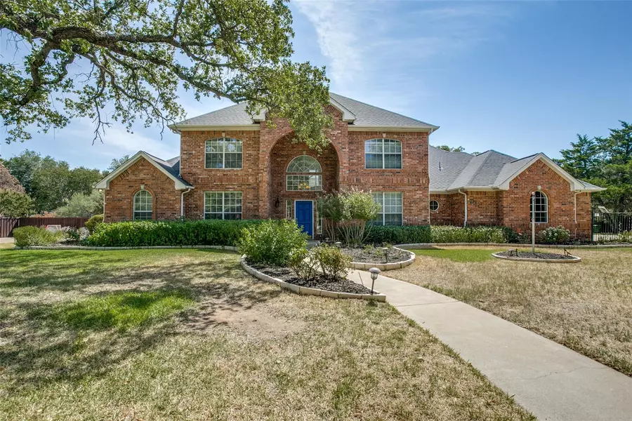 1006 Hidden Knoll Court, Southlake, TX 76092