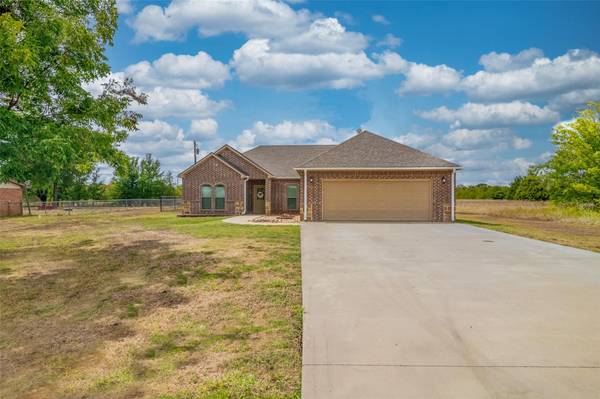 137 Center Road,  East Tawakoni,  TX 75472