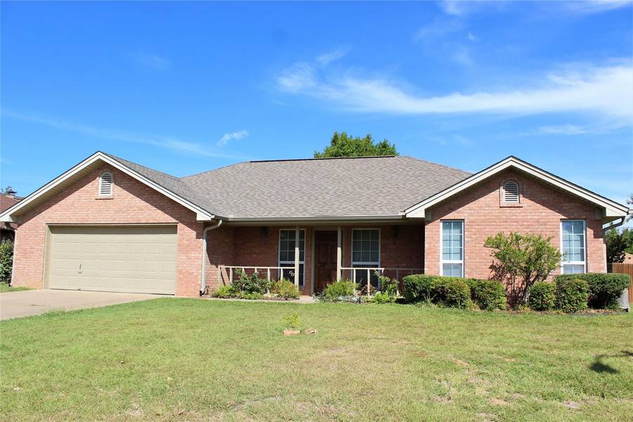 635 Maplewood Drive, Stephenville, TX 76401