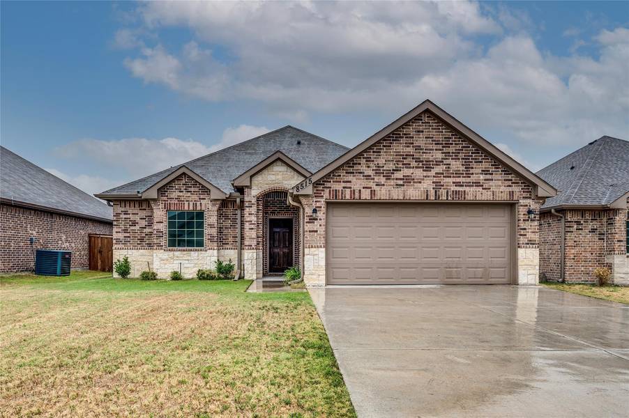 8515 Larry Court, Greenville, TX 75402