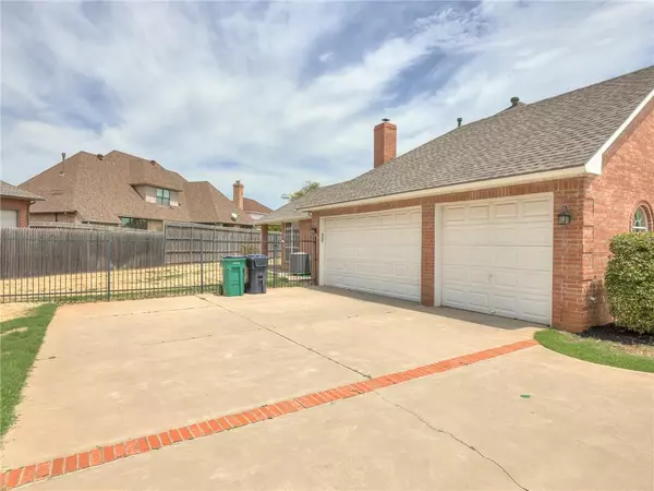 Oklahoma City, OK 73162,6701 NW 115th Street