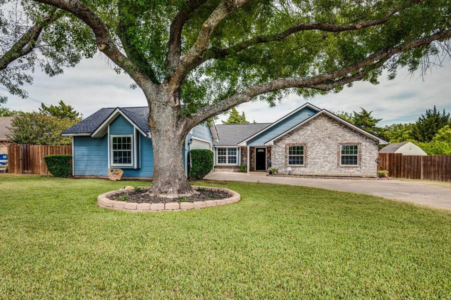 408 Sunflower Street, Red Oak, TX 75154