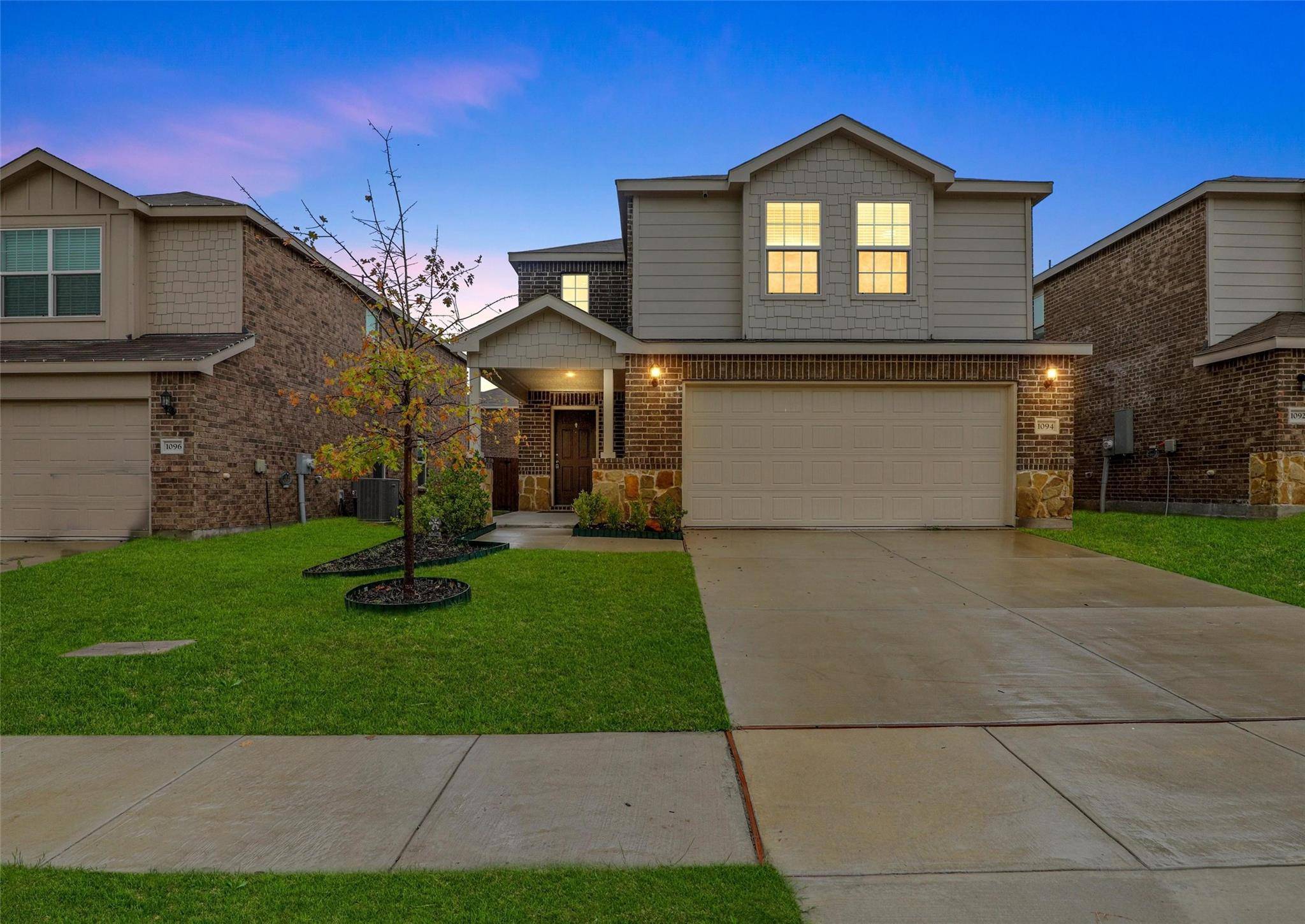 1094 Castroville Drive, Forney, TX 75126