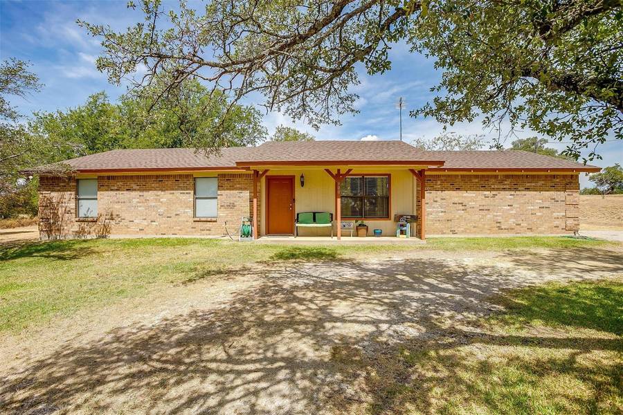 900 Land Of Goshen Drive, Springtown, TX 76082