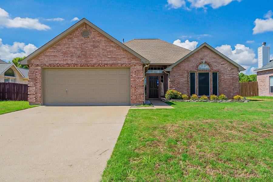 8618 Holland Avenue, Rowlett, TX 75089