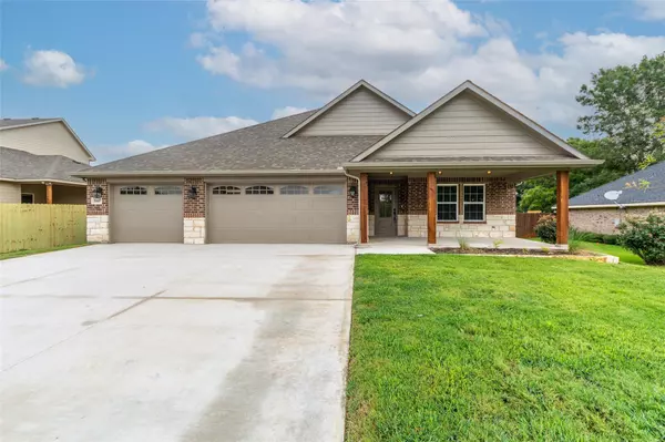 5007 Peacock Lane, Greenville, TX 75402