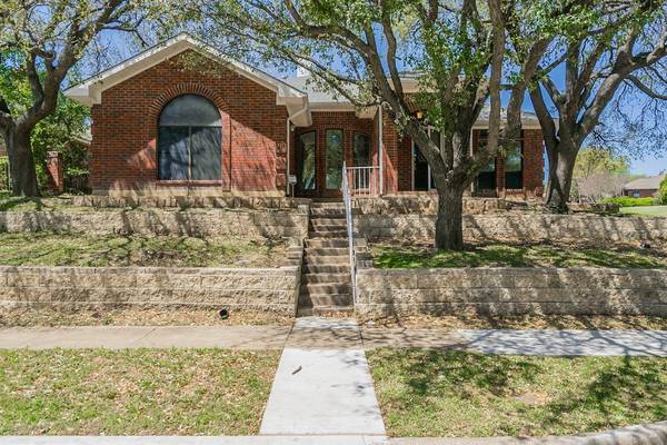 1721 Knob Hill Drive, Garland, TX 75043