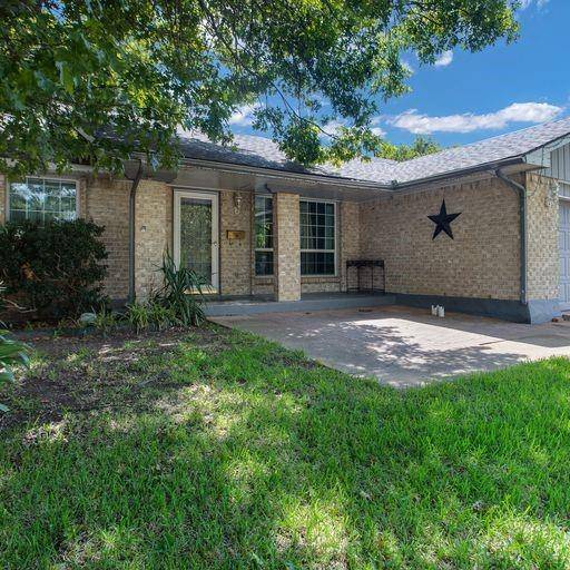 326 Fieldside Drive, Garland, TX 75043