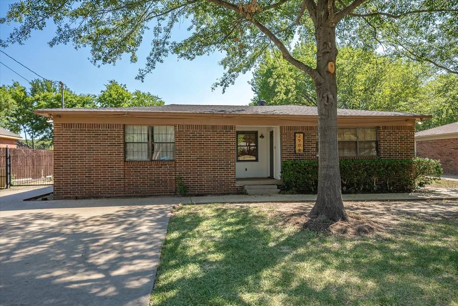 2908 Lynell Drive, Seagoville, TX 75159