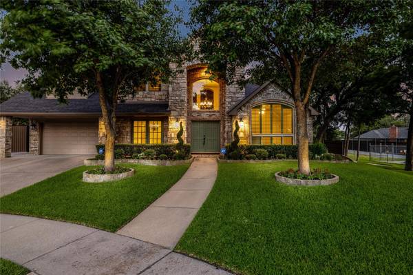 5011 Coventry Lane, Arlington, TX 76017