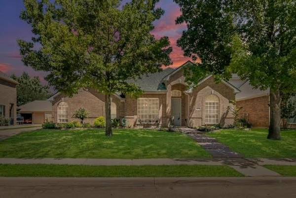 1834 Windsong Circle, Keller, TX 76248