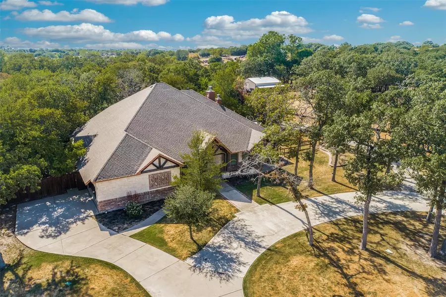 6711 Blackjack Oaks Road, Aubrey, TX 76227