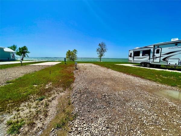 L 66 Peninsula Point, Kerens, TX 75144