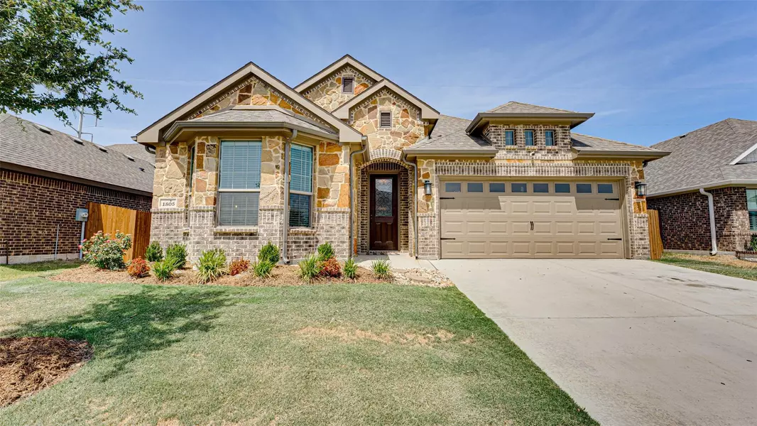 1805 Riviera Drive, Waxahachie, TX 75165