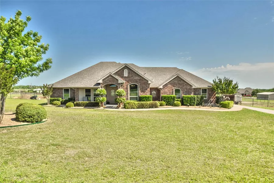 107 Antler Ridge Drive, Azle, TX 76020