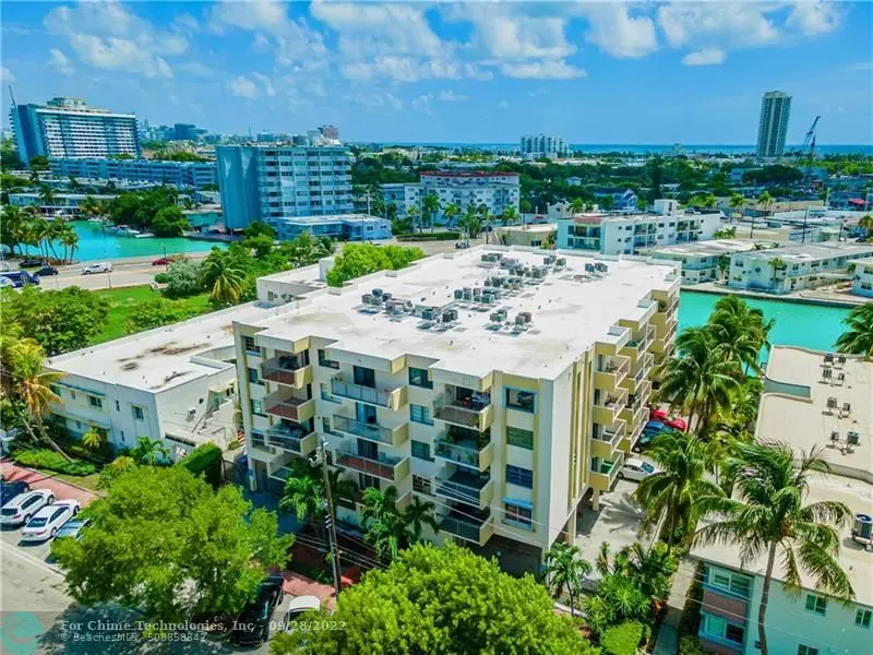 Miami Beach, FL 33141,6937 Bay Dr  #205