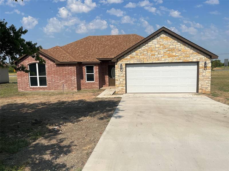 310 Simpson Drive, Southmayd, TX 75092