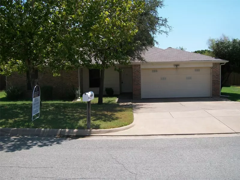 7032 Daleview Trail, North Richland Hills, TX 76182