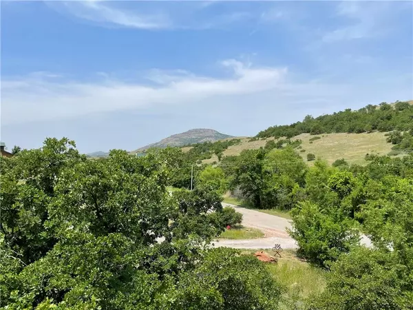 305 Big Rock Road, Medicine Park, OK 73557