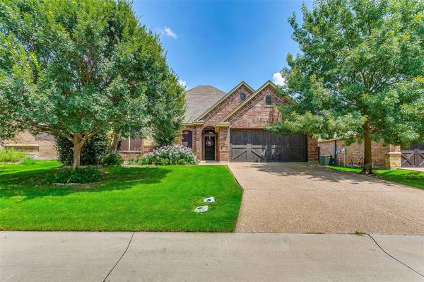 305 Bay Hill Court, Willow Park, TX 76008