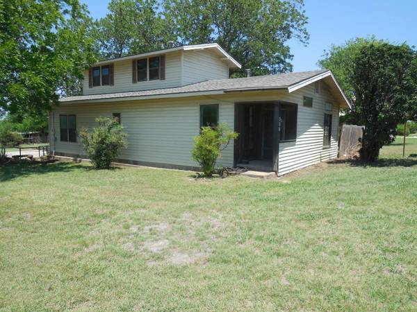 300 Summitt Street, Ranger, TX 76470