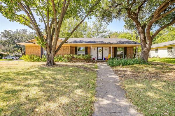 1401 Auburn Drive, Denton, TX 76201