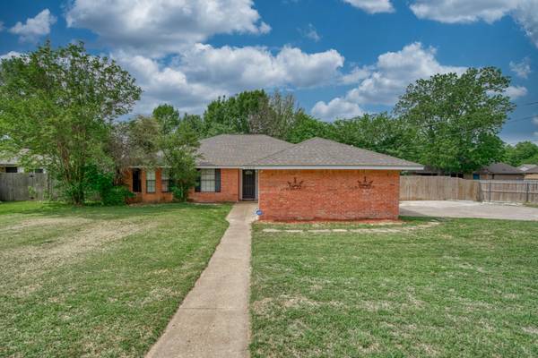 1600 E Bankhead Drive, Weatherford, TX 76086