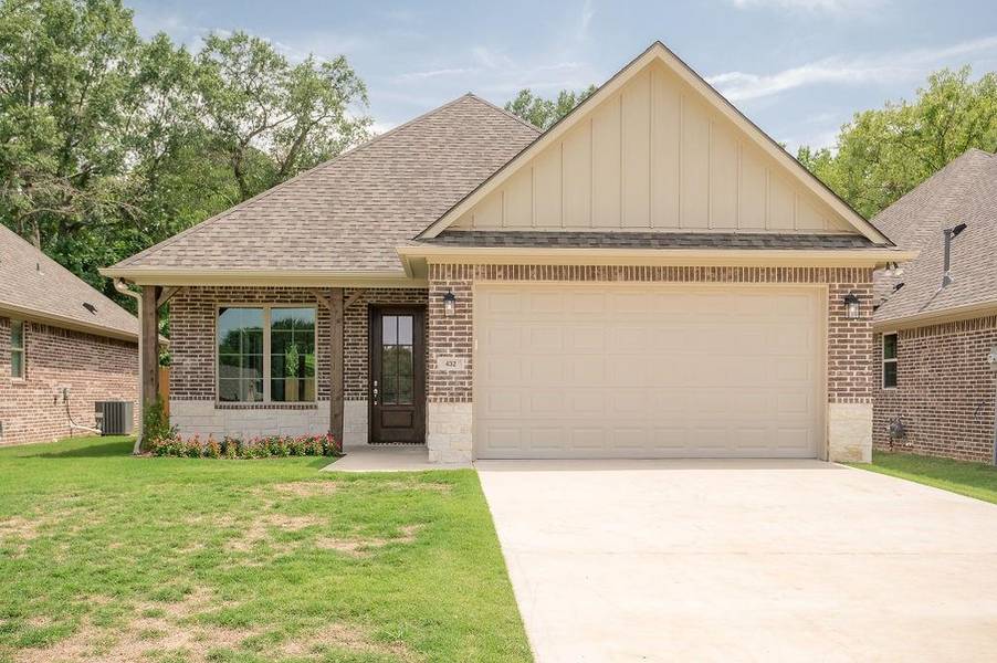 432 Preston Ridge Drive, Tyler, TX 75703