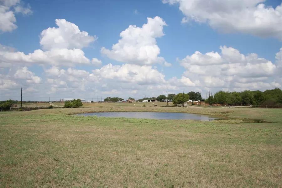 4214 County Road 805, Cleburne, TX 76137