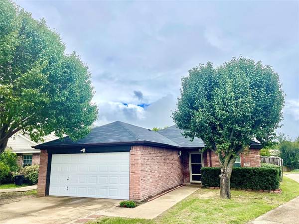 1128 N Bryan Avenue,  Mesquite,  TX 75149