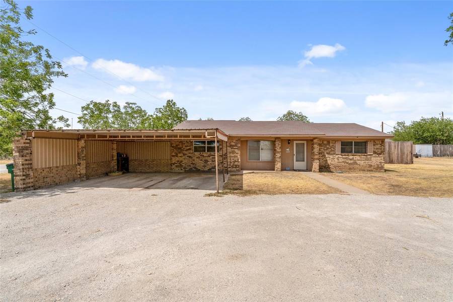 307 E 24th Street, Coleman, TX 76834