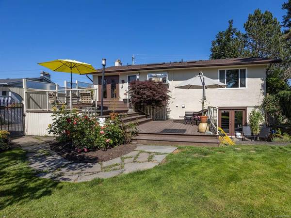 Sidney, BC V8L 3L7,10308 Bowerbank Rd