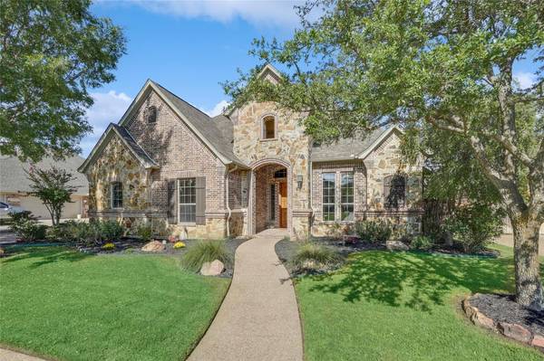 8352 Park Brook Drive, North Richland Hills, TX 76182