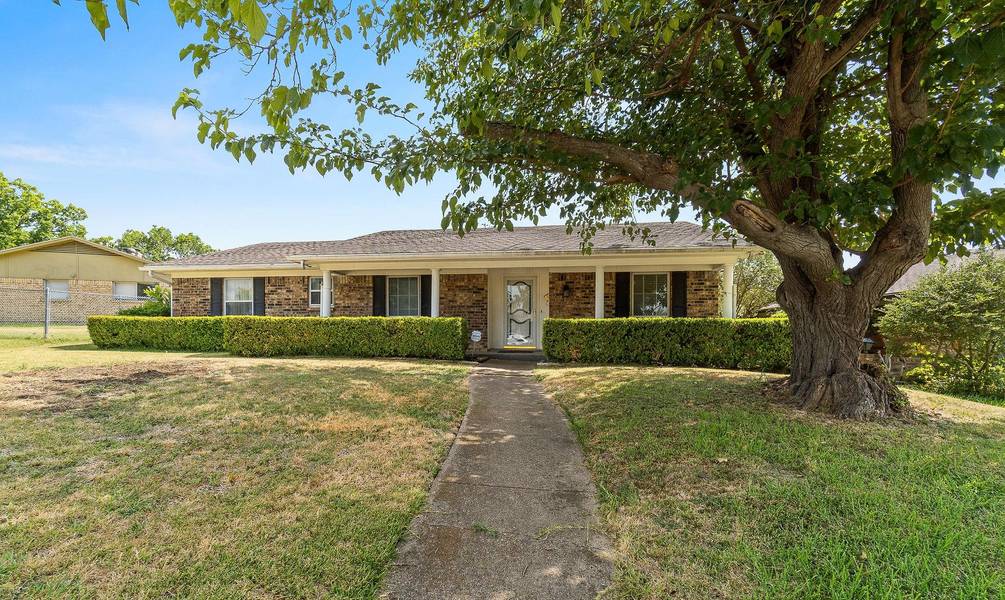 1427 Mount Vernon Drive, Mesquite, TX 75149