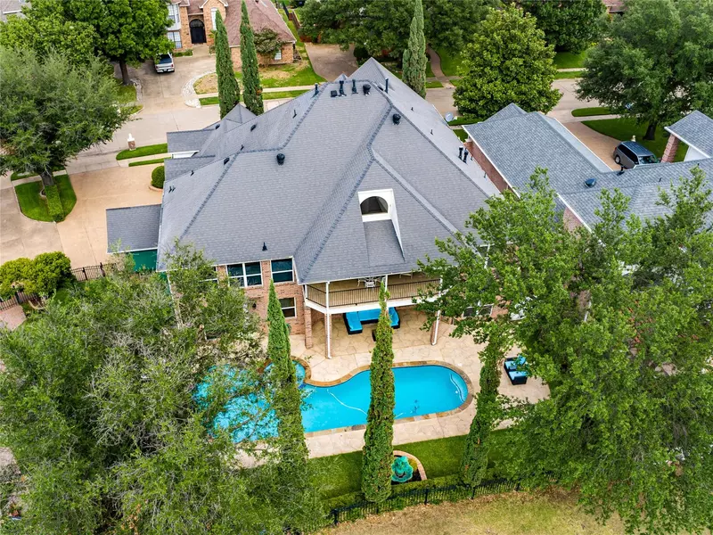 2822 Oak Point Drive, Garland, TX 75044