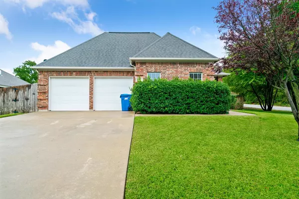 201 Pioneer Drive #A,  Keene,  TX 76059