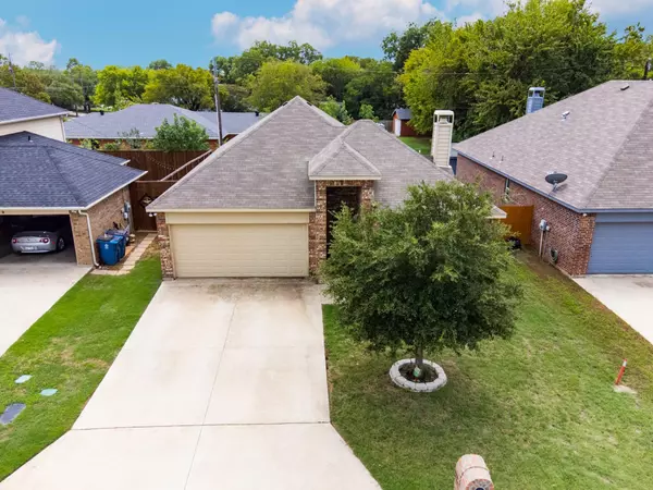 516 Highpark Court,  Lake Dallas,  TX 75065