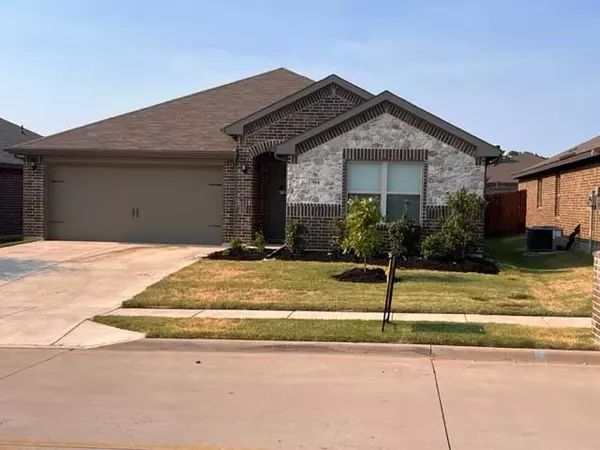 Weatherford, TX 76087,904 Deer Valley Drive