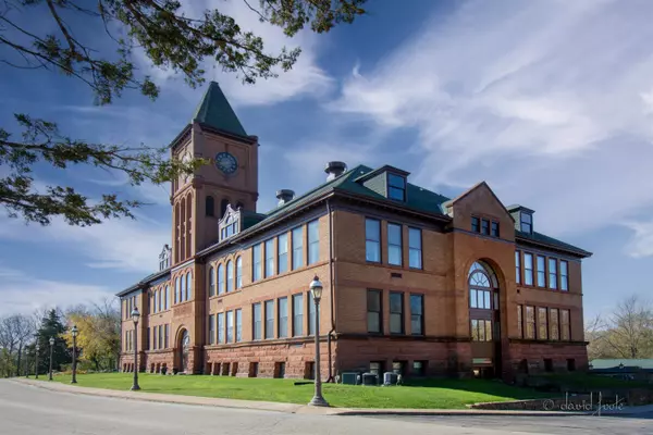 411 S Prospect (#201) Street Unit 201, Galena, IL 61036