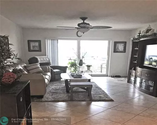 Fort Lauderdale, FL 33308,6297 Bay Club Dr  #2