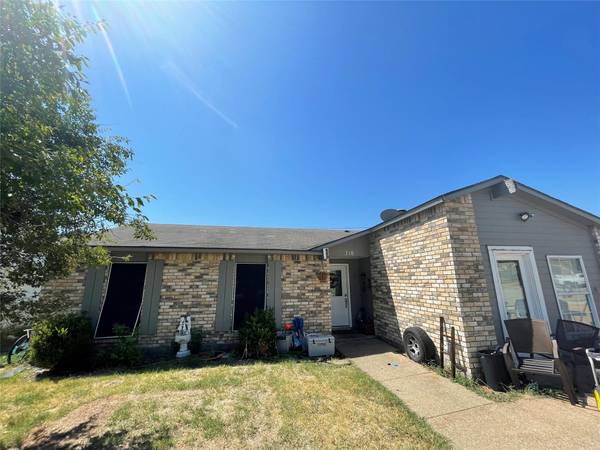 718 Rolling Ridge Drive, Allen, TX 75002