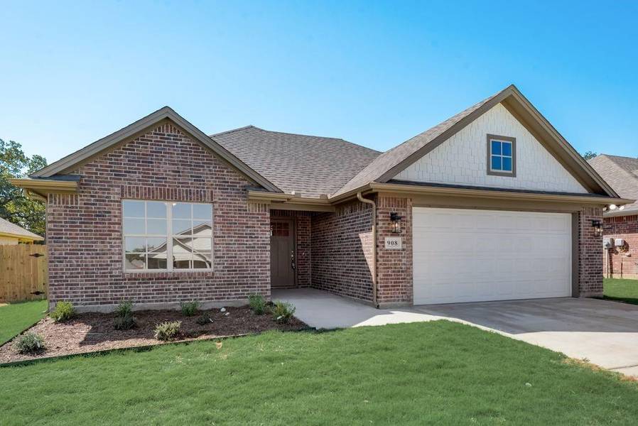 908 Ben Drive, Springtown, TX 76082