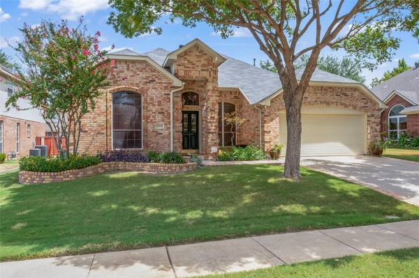 1008 Tennison Drive, Euless, TX 76039