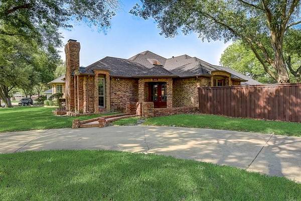 1331 Grand Teton Court, Desoto, TX 75115