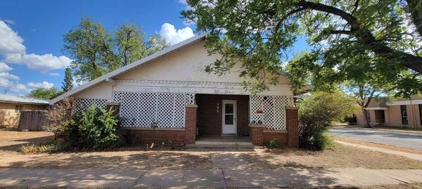 302 college Street, Coleman, TX 76834