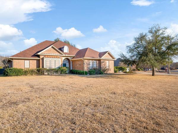 2716 Dorothy Drive, Keene, TX 76031