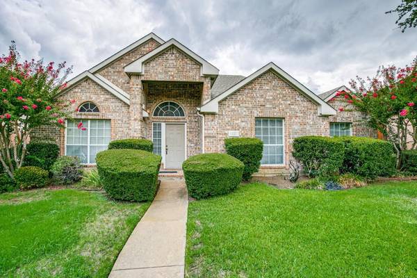 4220 Oak Grove Drive, Carrollton, TX 75010