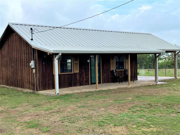 701 County Road 1102 Road, Rio Vista, TX 76093