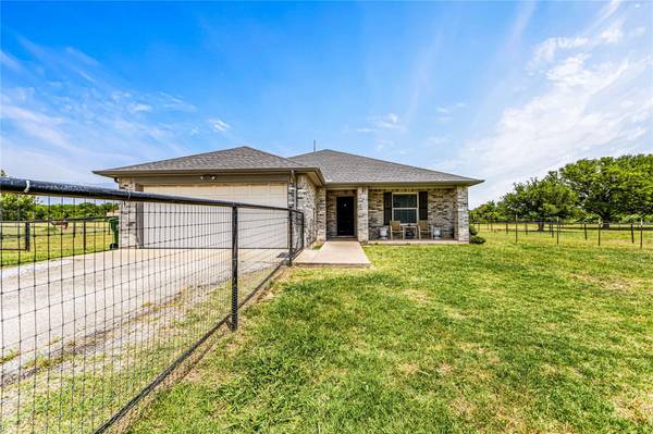 1109 Miller Road, Reno, TX 76020